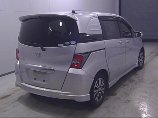 HONDA FREED 2014