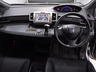 HONDA FREED 2010