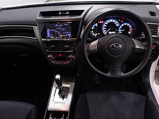 SUBARU EXIGA 2011