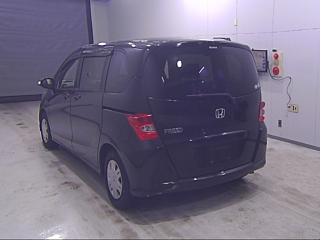 HONDA FREED 2010