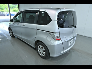 HONDA FREED 2013