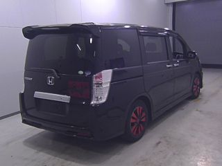 HONDA STEP WAGON 2011
