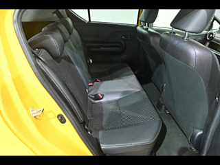 TOYOTA AQUA 2014