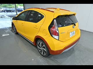 TOYOTA AQUA 2014