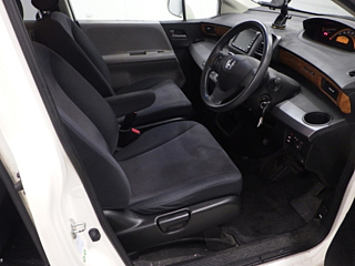 HONDA FREED 2009