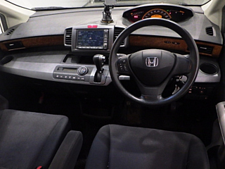 HONDA FREED 2009