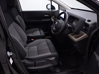 HONDA FREED 2024