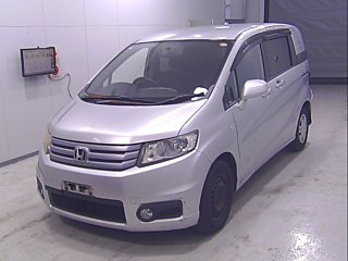 HONDA FREED 2011