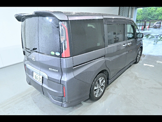 HONDA STEP WAGON 2016