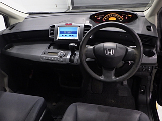 HONDA FREED 2008