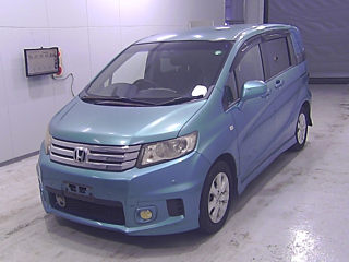 HONDA FREED 2010