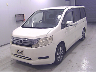 HONDA STEP WAGON 2011