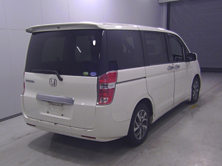 HONDA STEP WAGON 2011