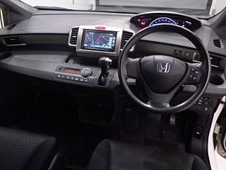HONDA FREED 2012