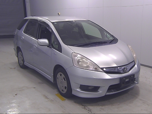 HONDA FIT SHUTTLE 2013