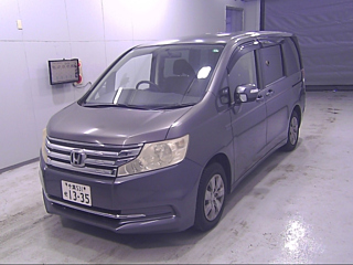HONDA STEP WAGON 2013