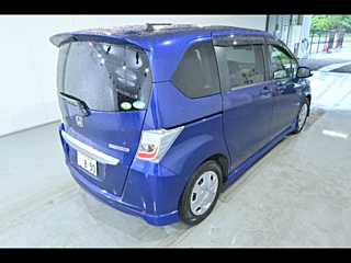 HONDA FREED 2012