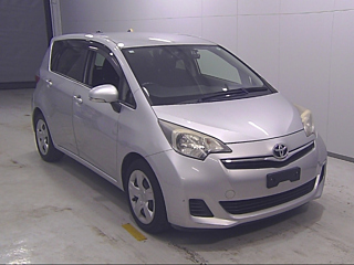 TOYOTA RACTIS 2013