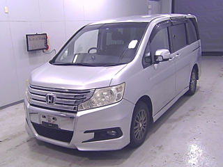 HONDA STEP WAGON 2010