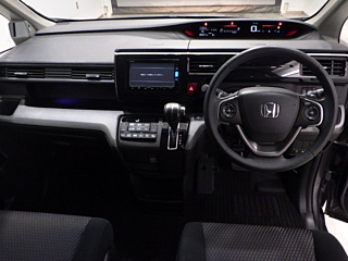 HONDA STEP WAGON 2016