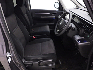 HONDA STEP WAGON 2016