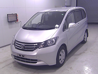 HONDA FREED 2010