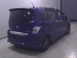 HONDA FREED 2013