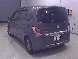 HONDA FREED 2015