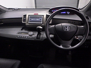 HONDA FREED 2010