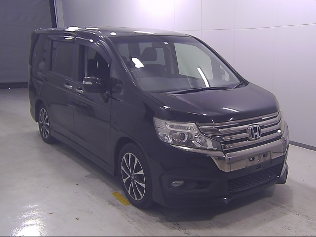 HONDA STEP WAGON 2012
