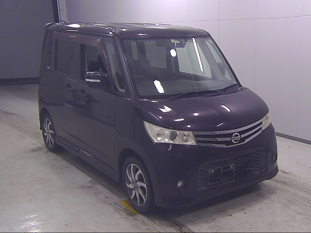 NISSAN ROOX 2010