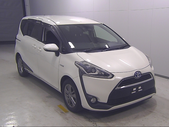 TOYOTA SIENTA 2016