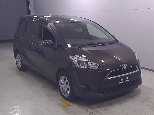 TOYOTA SIENTA 2016