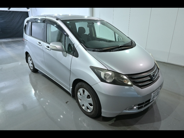 HONDA FREED 2009