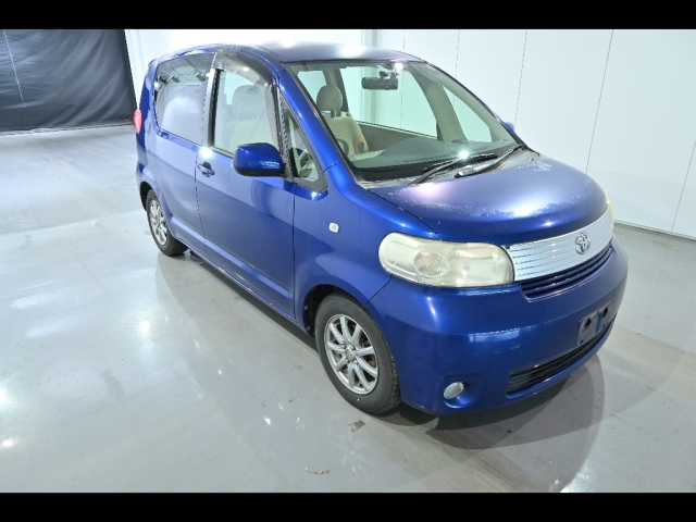 TOYOTA PORTE 2006
