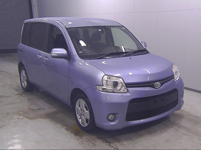 TOYOTA SIENTA 2012