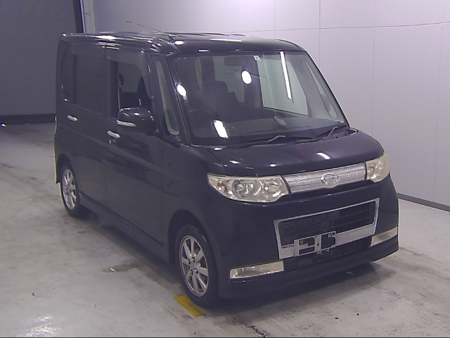 DAIHATSU TANTO 2009