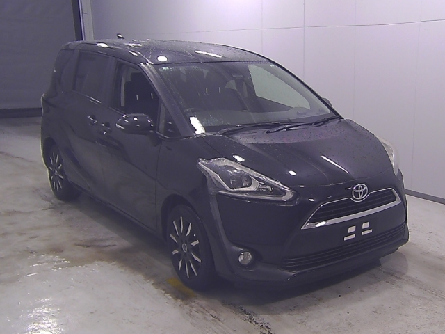 TOYOTA SIENTA 2016