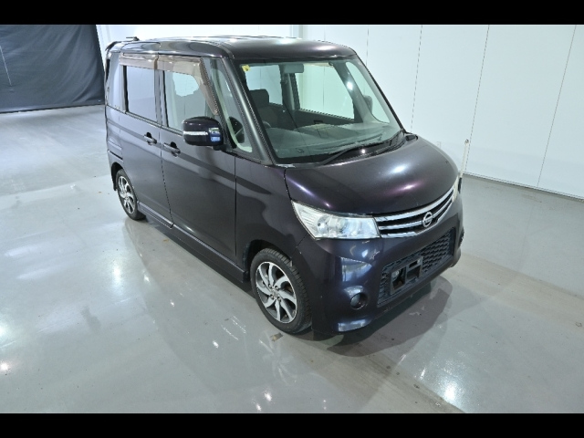 NISSAN ROOX 2010