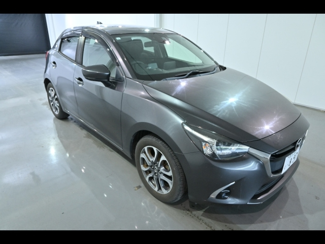 MAZDA DEMIO 2017