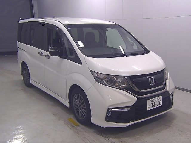 HONDA STEP WAGON 2017