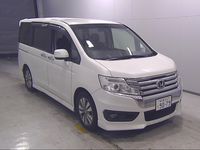 HONDA STEP WAGON 2013