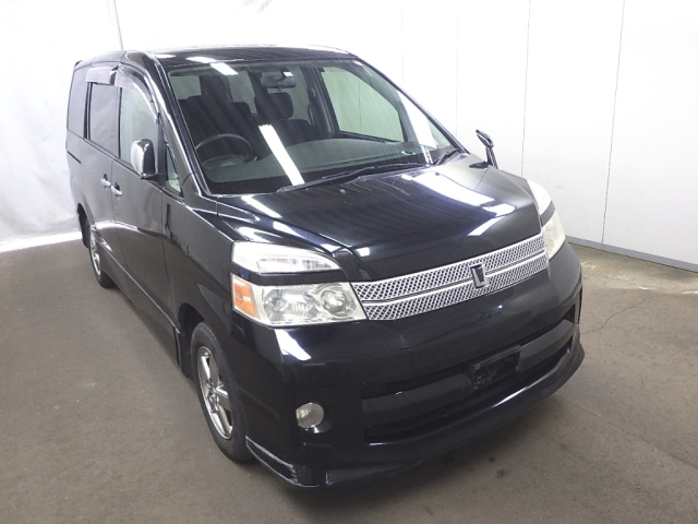 TOYOTA VOXY 2006