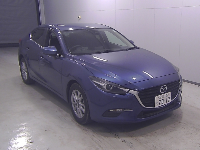 MAZDA AXELA 2017