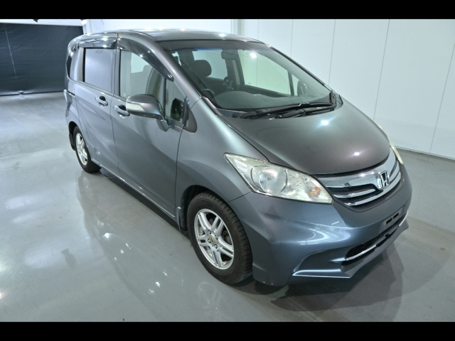 HONDA FREED 2012
