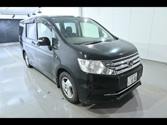 HONDA STEP WAGON 2013