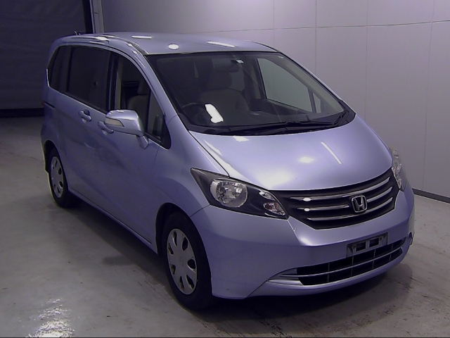HONDA FREED 2009