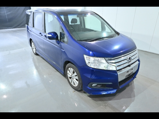 HONDA STEP WAGON 2010