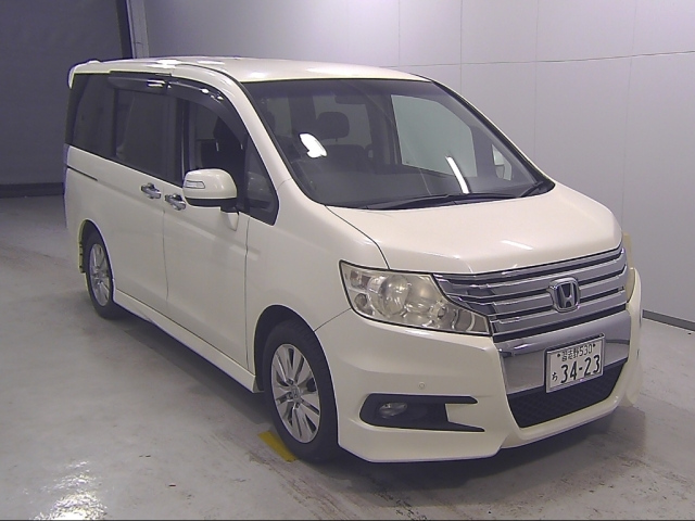 HONDA STEP WAGON 2012