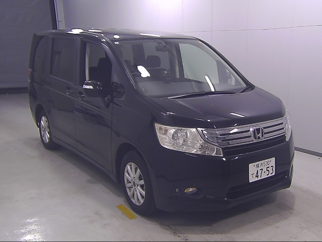 HONDA STEP WAGON 2011